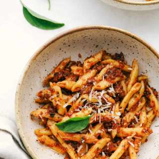5 Minute Sun Dried Tomato Pesto Pasta