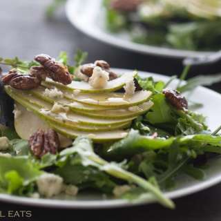 Pear And Gorgonzola Salad with Candied Pecans