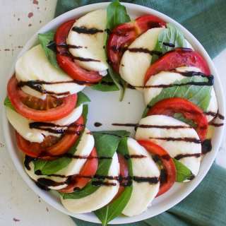 Insalata Caprese (Salade Caprese)