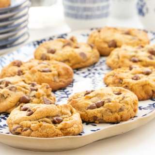 Copycat Crumbl Chocolate Chip Cookies