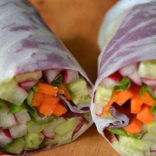 Vietnamese Summer Rolls with Spicy Peanut Dipping Sauce