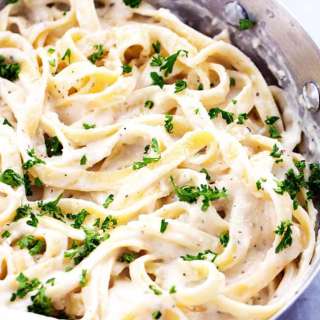 Skinny Fettuccini Garlic Alfredo