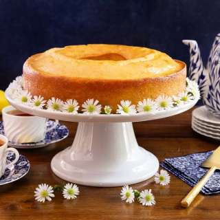 Ridiculously Easy Lemon Sour Cream Bundt Cake