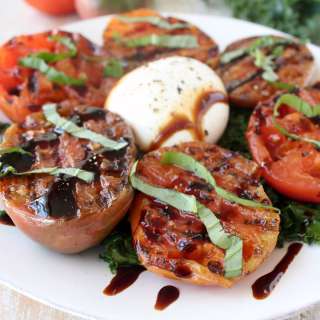 Grilled Tomato & Kale Salad