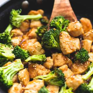 Skillet Sesame Chicken & Broccoli