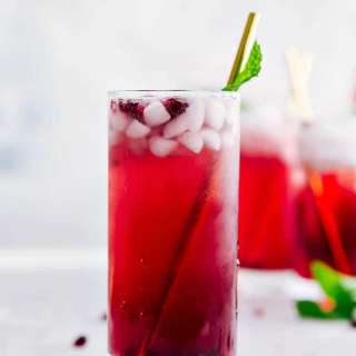 Sparkling Pomegranate Lemonade