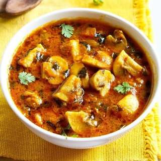 Methi Mushroom | Mushroom Methi Curry