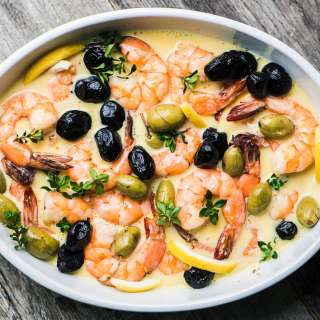 Shrimp in Lemon Sauce with Olives