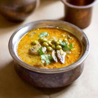 Mushroom Peas Curry (Batani Curry)
