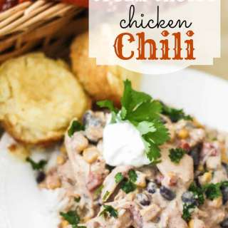 SLOW COOKER CREAM CHEESE CHICKEN CHILI
