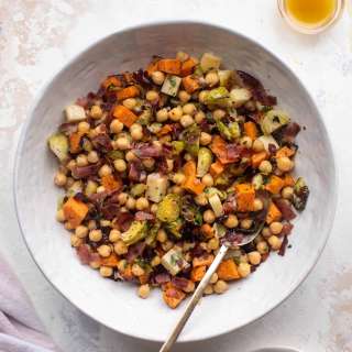 Lunchtime Winter Chickpea Salad