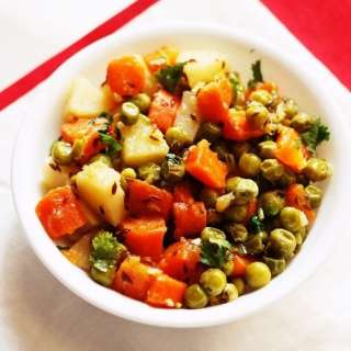 Aloo Gajar Matar Recipe