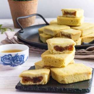 Tarta de Piña (Feng Li Su)