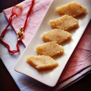 Coconut Burfi | Nariyal ki Barfi