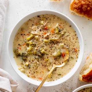 Creamy Chicken and Broccoli Soup