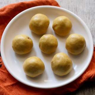 Maladu Recipe | Maa Laddu | Roasted Gram Ladoo