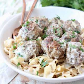 Slow Cooker Swedish Meatballs