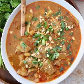 Crock Pot Massaman Curry Chicken