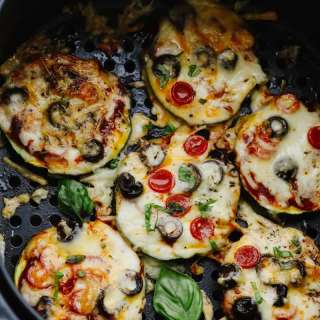 Air Fryer Zucchini Pizza Bites