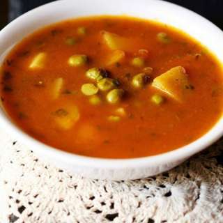 Aloo Matar Recipe | Punjabi Aloo Mutter