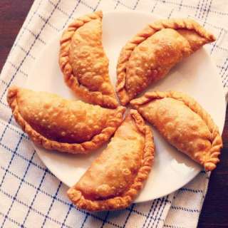 Gujiya Recipe (Fried and Baked)