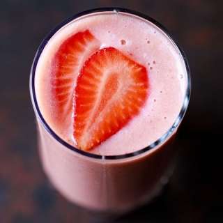 Strawberry Smoothie | Strawberry Banana Smoothie