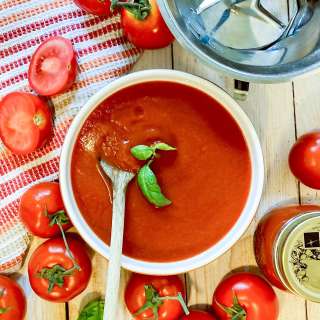 Tomato Sauce from Fresh Tomatoes