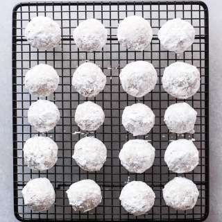 Toasted Almond Russian Tea Cakes