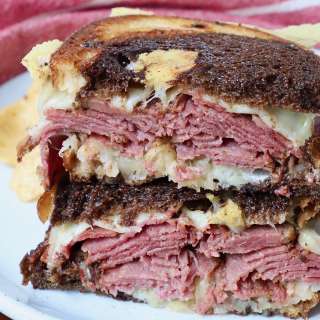 Hot Pastrami Sandwich