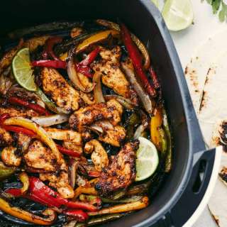 20 Minute Air Fryer Chicken Fajitas
