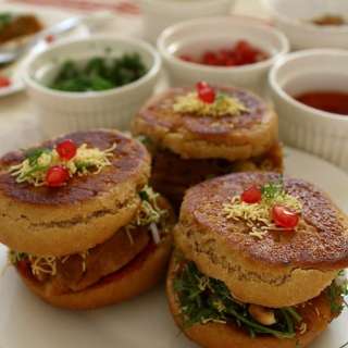 Dabeli Recipe | Kacchi Dabeli | Dabeli Masala