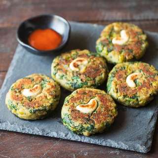Hara Bhara Kabab Recipe (Pan-fried & Baked)