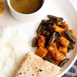 Aloo Bhindi Recipe (Punjabi Style)