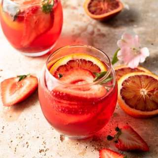 Classic Campari Cocktail - Spritz