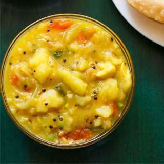 Poori Masala | Hotel Style Puri Curry Recipe