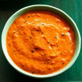 Quick Onion Chutney Recipe (Vengaya Chutney)