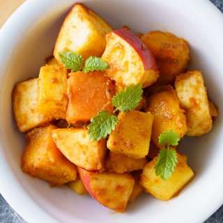 Fruit Chaat Recipe (Delhi Street Style)