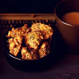 Cabbage Pakoda (Cabbage Fritters)