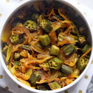 Bhindi Do Pyaza Recipe (Punjabi Style)