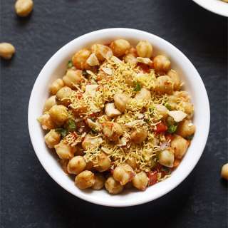 Chana Chaat Recipe (Chickpea Chaat Snack)