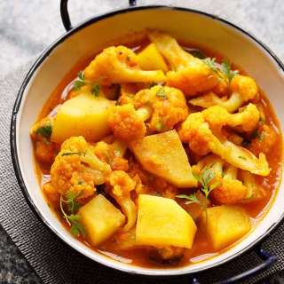 Instant Pot Aloo Gobi (Curry)