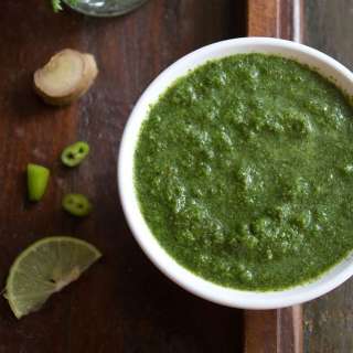 Cilantro Mint Chutney (4 Ingredients)