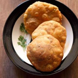 Matar Kachori Recipe (Green Peas Kachori)