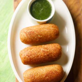 Bread Roll Recipe (Indian Style)