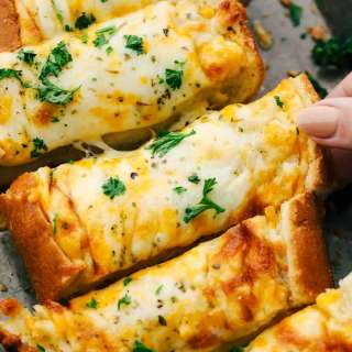 Easy Cheesy Garlic Bread