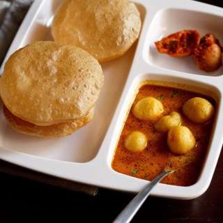 Dum Aloo Banarasi