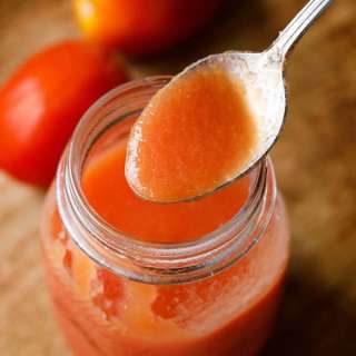 Tomato Puree Recipe (Homemade & Without Preservatives)