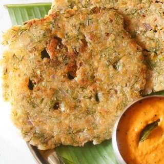 Akki Roti Recipe (Spiced Rice Roti)