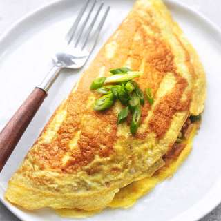 Easy Omurice Recipe (Japanese Omelet Rice)