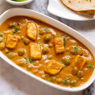 Matar Paneer Recipe (Punjabi Mutter Paneer)